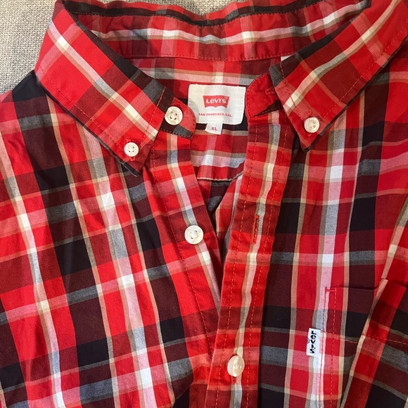 Red Plaid Levi’s Mens Button Down Shirt - Picture 1 of 2